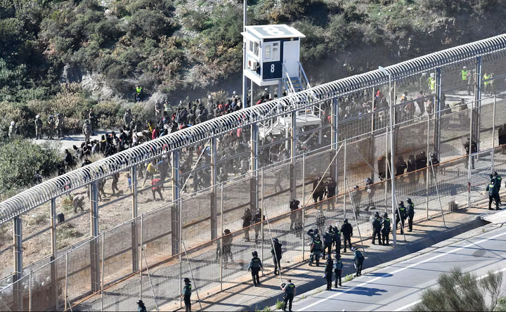 Mengapa Ribuan Migran Berbondong-bondong Masuk Ceuta?