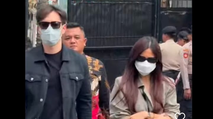 Audi Marissa dan Anthony Xie Kompak Hadiri Sidang Perdana Perceraian