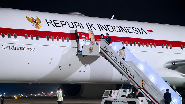Prabowo Tiba di Tanah Air Usai Tuntaskan Agenda di Vladivostok