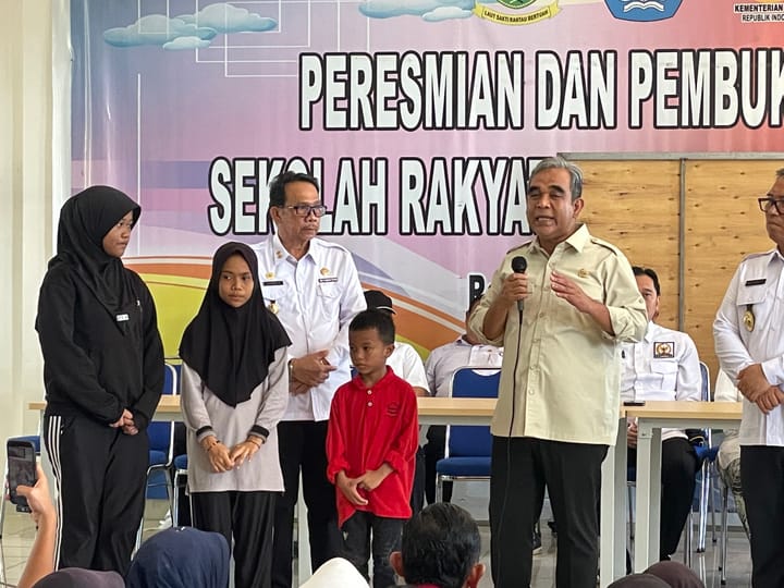 Ketua MPR Ahmad Muzani Tinjau Kampung Nelayan dan Sekolah Rakyat di Natuna