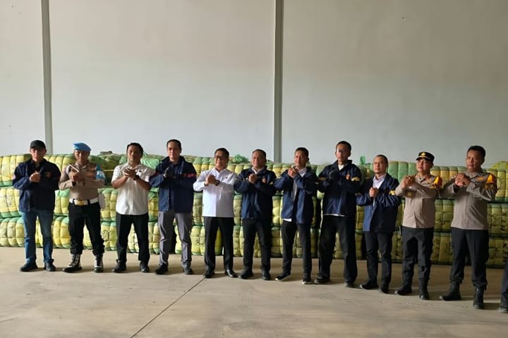 Bareskrim Bongkar 1.257 Bal Baju Bekas Ilegal, Nilainya Mencapai Rp15 Miliar