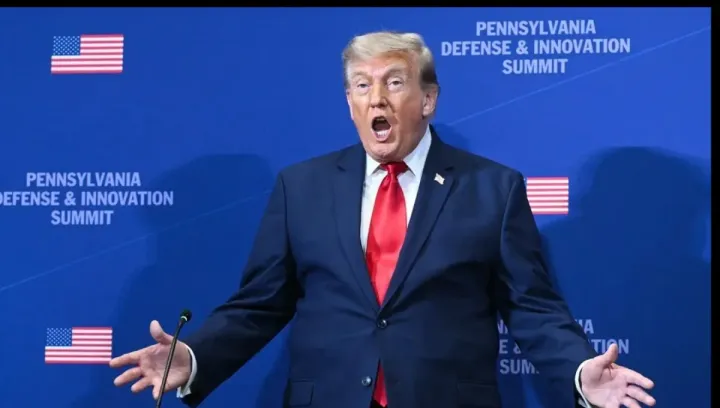 Trump Desak Ukraina Pilih Presiden Baru, Kritik Zelenskyy