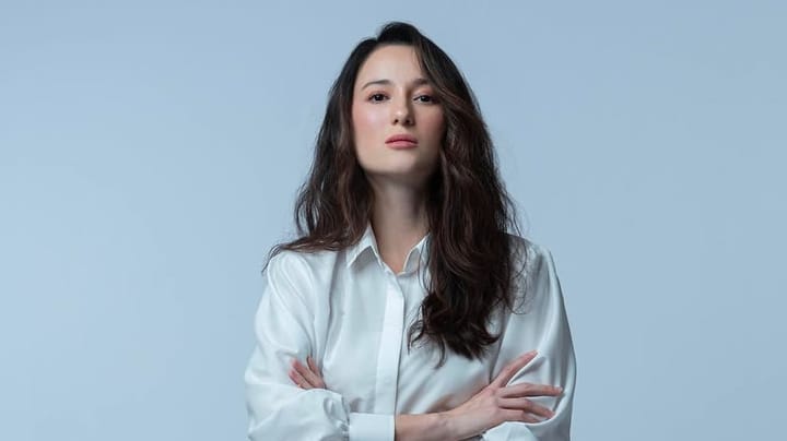 Julie Estelle dan David Tjiptobiantoro Sambut Kelahiran Anak Kedua