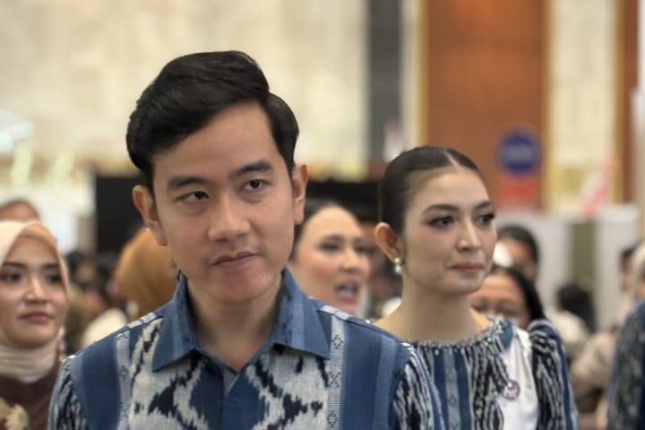Respons Menohok Gibran soal Ijazahnya