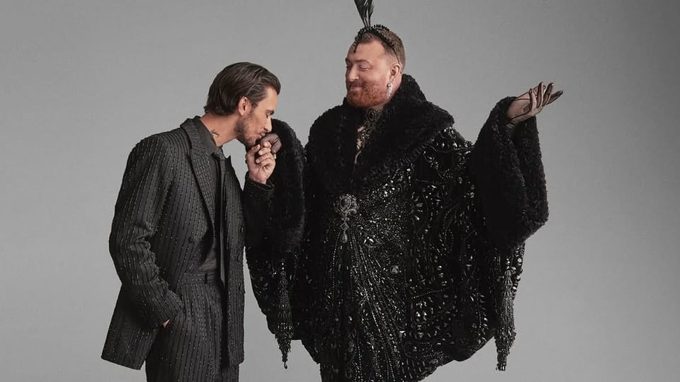 Sam Smith Resmi Bertunangan dengan Perancang Busana Christian Cowan