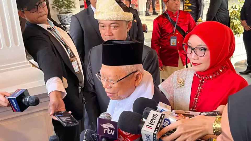 Ma’ruf Amin, JK dan Dewi Soekarno Tiba di Istana