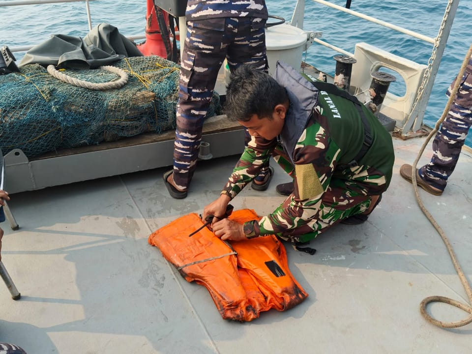 Life Jacket Ditemukan, Lima Jurnalis Masih Dicari Tim SAR
