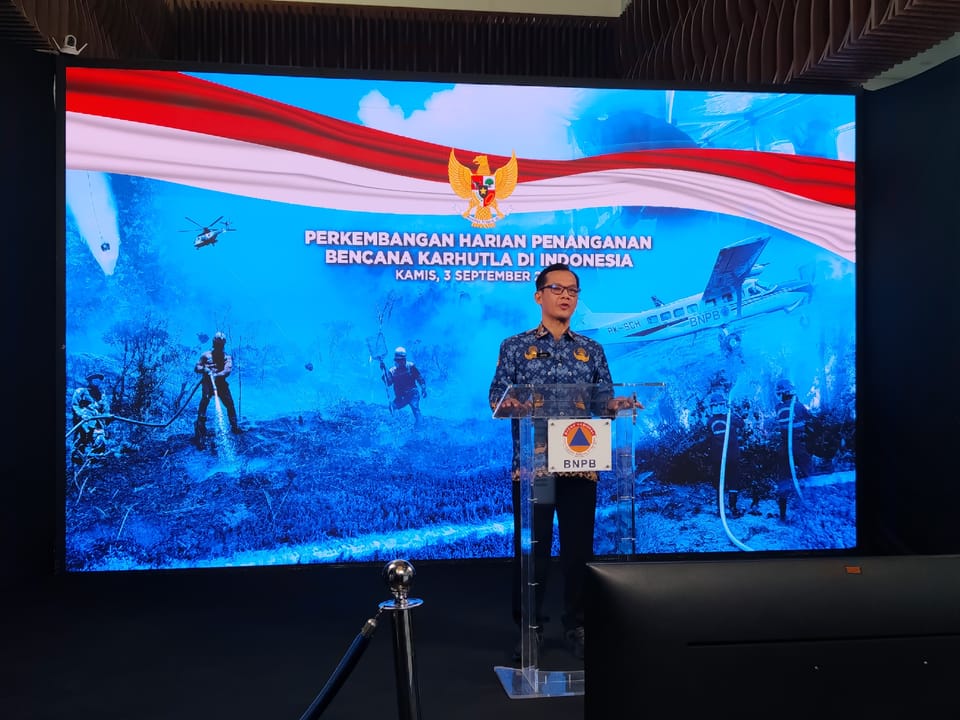 Karhutla Masih Meluas, Pemadaman Diperkuat.