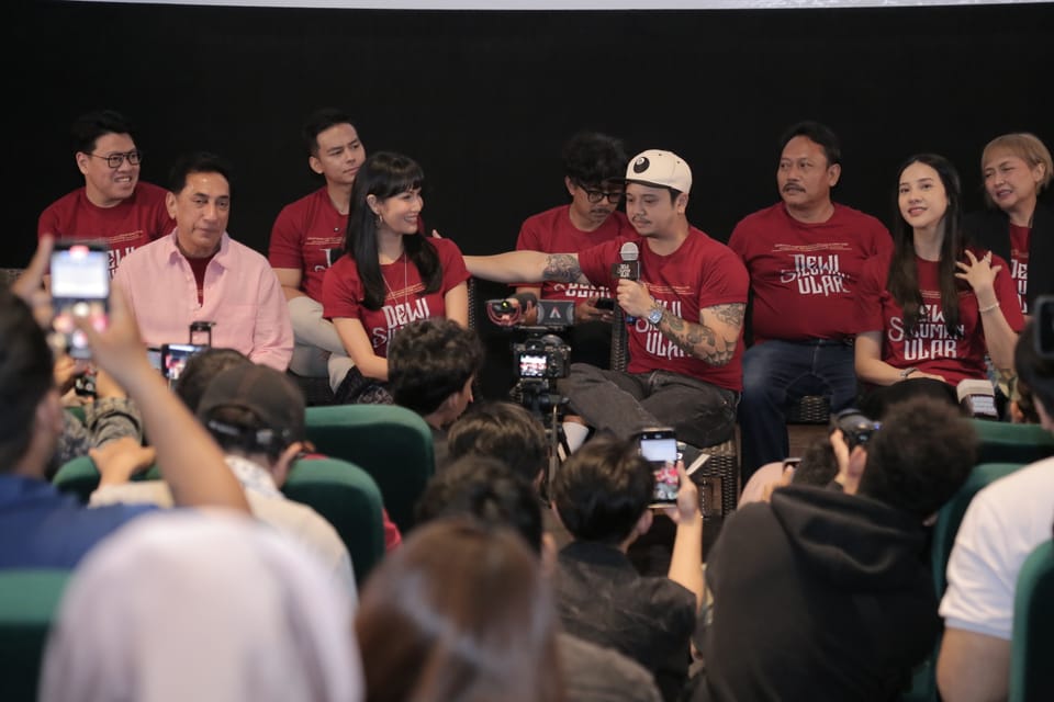 Sinopsis Dewi Siluman Ular, Kisah Perjanjian Dedi dengan Jin