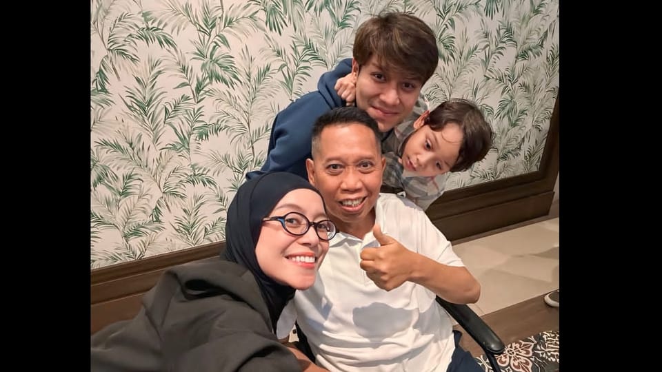 Momen Haru Lesti Kejora dan Rizky Billar Jenguk Tukul Arwana