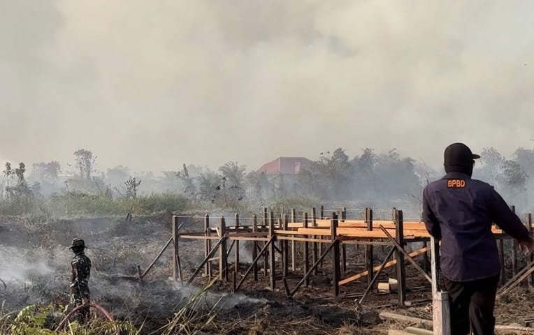Karhutla Kalbar Digugat, 10 Pejabat Diajukan ke Pengadilan